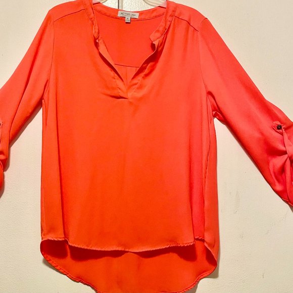 Summer blouses, summer dress and romper with 2-3 inch high-heel shoes - Picture 13 of 16